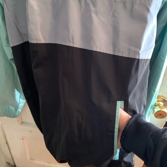 Primitive Colorblock Windbreaker - Picture 3 of 7